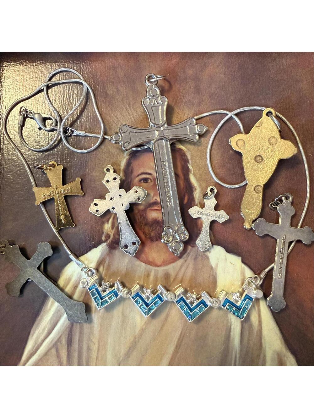 Vintage Mixed Cross Lot- Folding Jerusalem, Providence, Roma, Orthodox- 8 Pcs - Picture 4 of 5